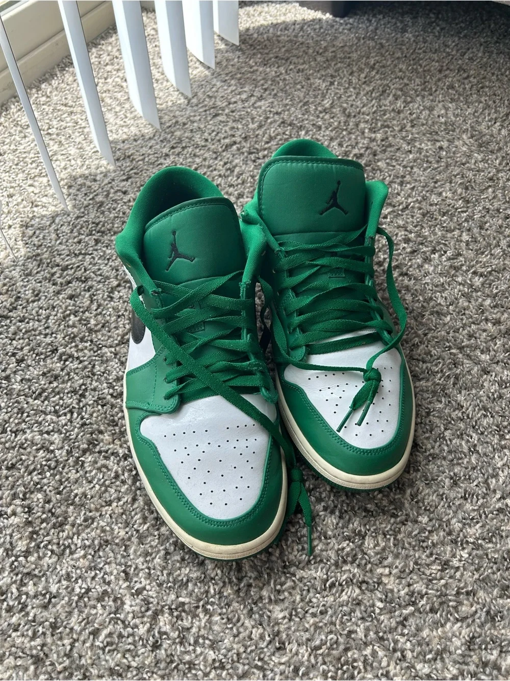 Air Jordan 1 Low Pine Green